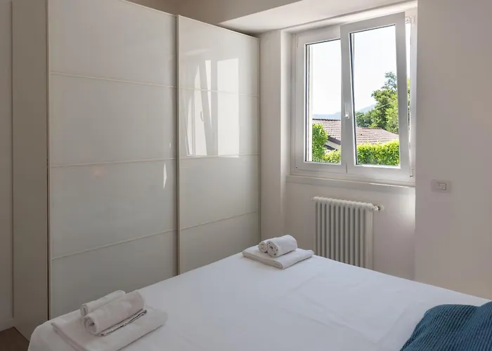 Feriehus Casa Laura 2 - By Lovecomo Plesio