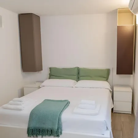 Casa Laura 2 - By Lovecomo * Plesio